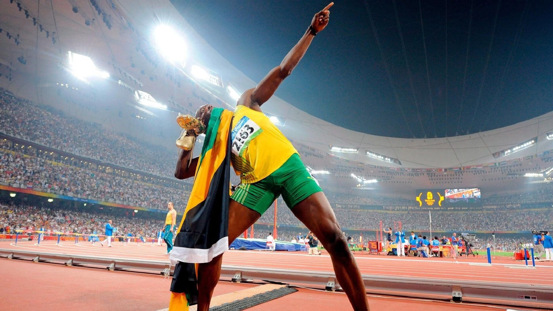 十二连败与跨洋压力，JackeyLove的沉默与美国教练的喧哗，沉默选手与喧哗教练，十二连败背后的跨洋压力